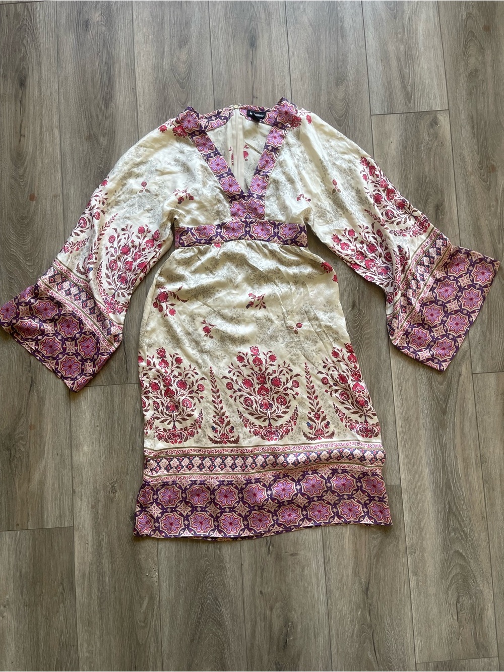 Vintage Le Chateau Floral Bohemian Silk Kimono Dress with Bell Sleeves Fairycore